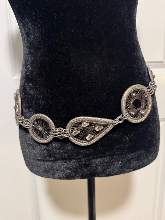 Chico's Accessories - Chico’s Silver-Tone Filigree Link Waist Chain Belt. NWOT. Size S-M